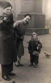 Mirek, with Panda and Krysia, London 1954
